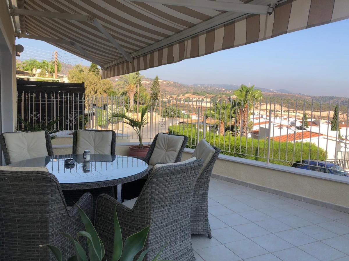 Peyia Palm Villa Paphos Exterior photo